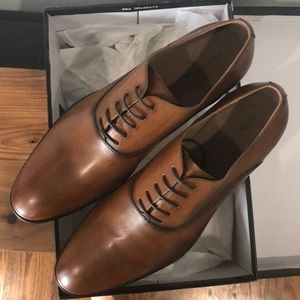 NWT. Banana Republic oxford